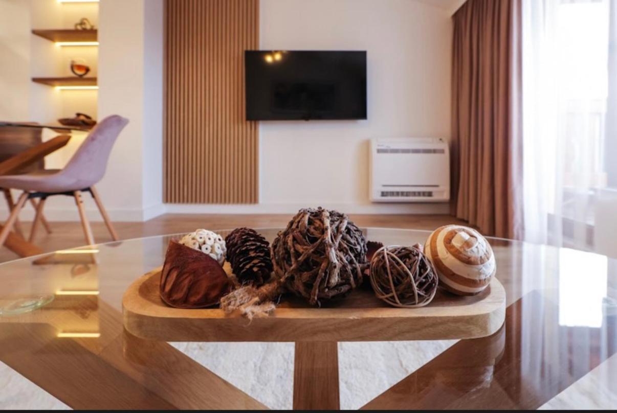 Designer At Pirin Sense Apartment