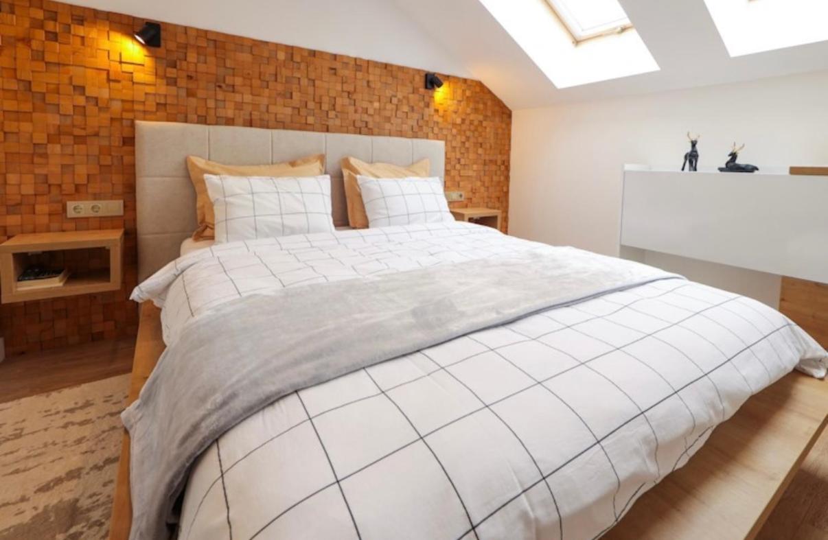 Designer At Pirin Sense Apartment